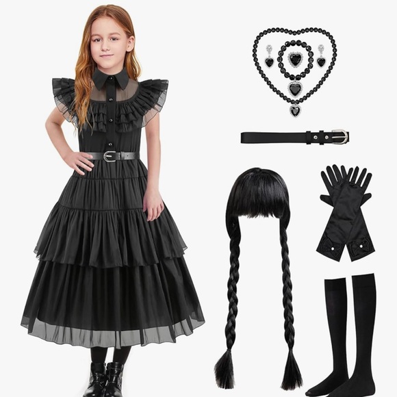 Wednesday ! Black Gothic Accessory Set - Picture 3 of 3